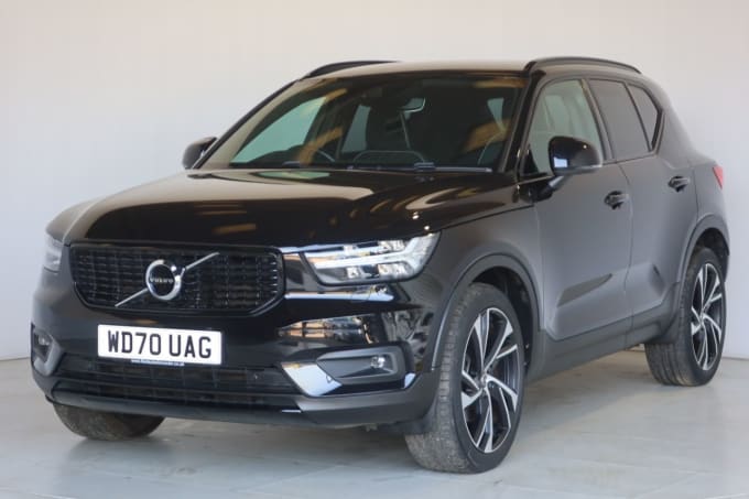 2025 Volvo Xc40