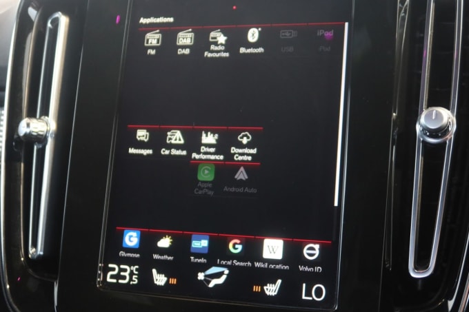 2025 Volvo Xc40