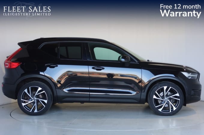 2025 Volvo Xc40