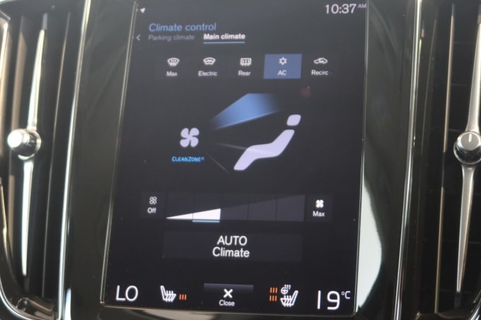2025 Volvo V60