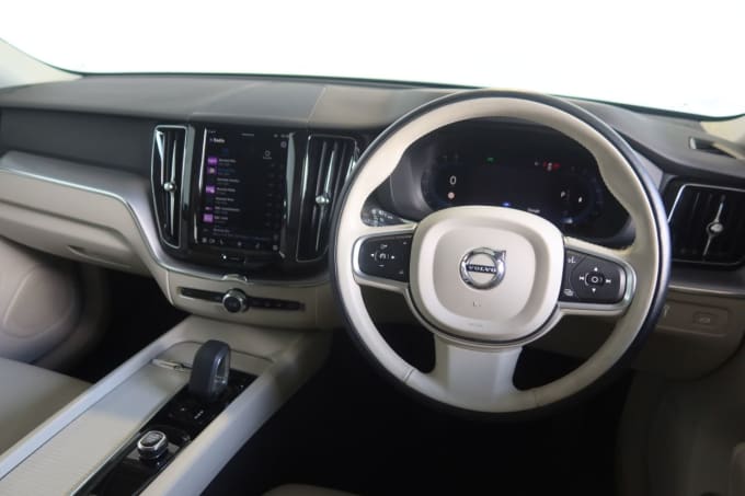 2025 Volvo Xc60