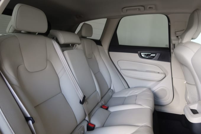 2025 Volvo Xc60