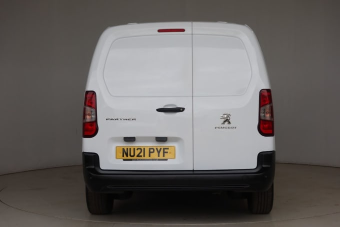 2025 Peugeot Partner