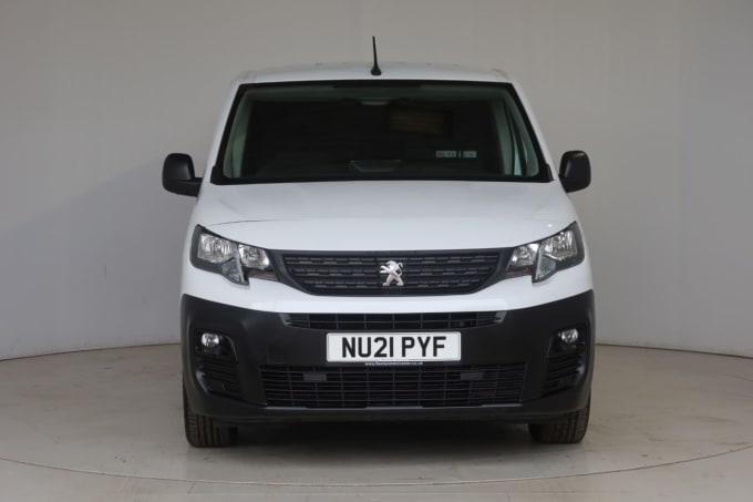 2025 Peugeot Partner