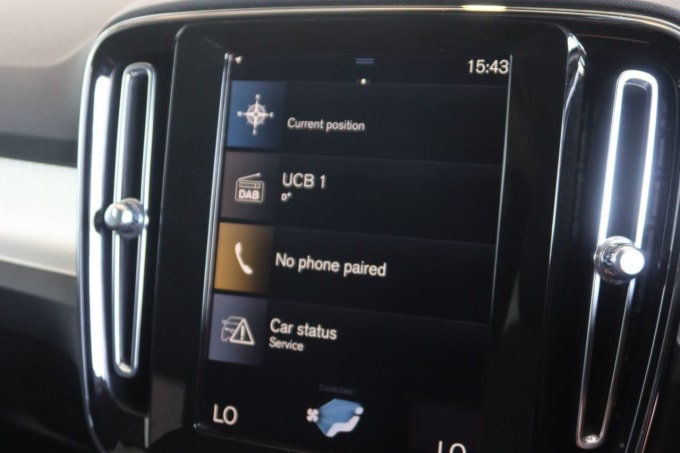 2025 Volvo Xc40