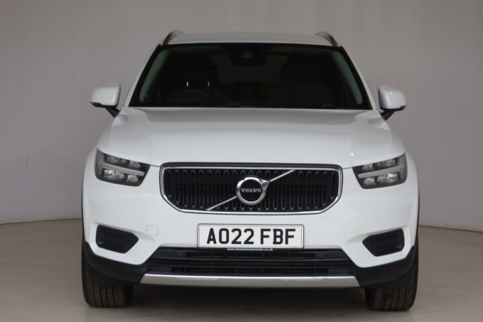 2025 Volvo Xc40