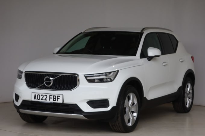 2025 Volvo Xc40