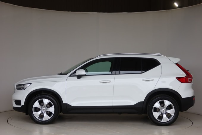 2025 Volvo Xc40