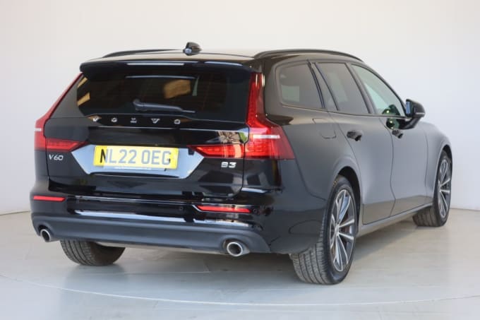 2025 Volvo V60