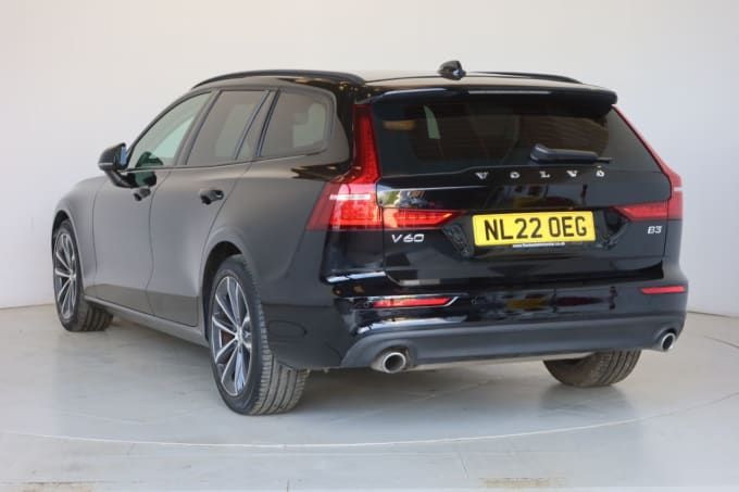 2025 Volvo V60