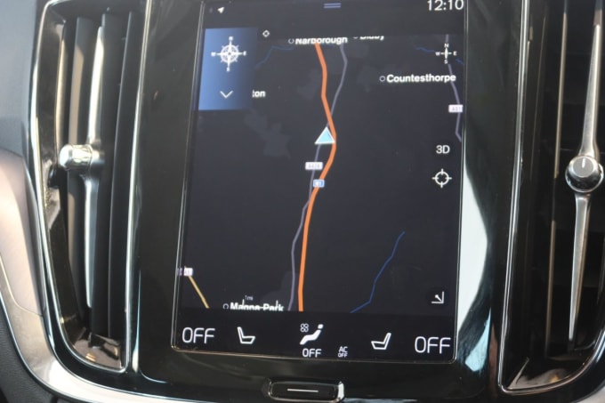 2025 Volvo V60