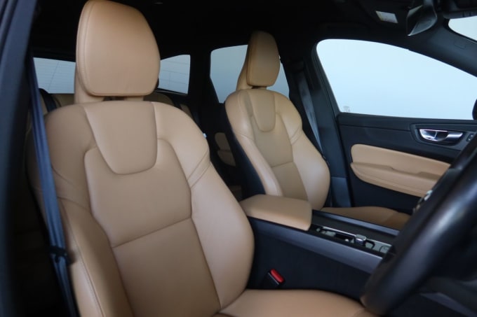 2025 Volvo Xc60