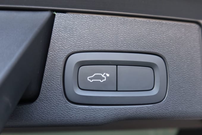 2025 Volvo Xc60
