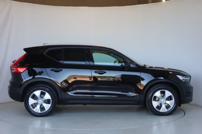 2025 Volvo Xc40