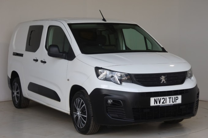 2025 Peugeot Partner