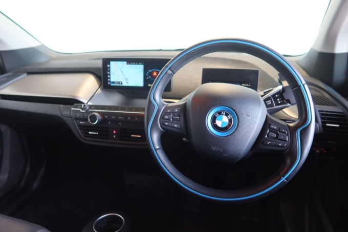 2025 BMW I3