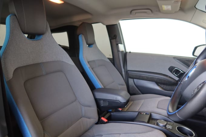 2025 BMW I3