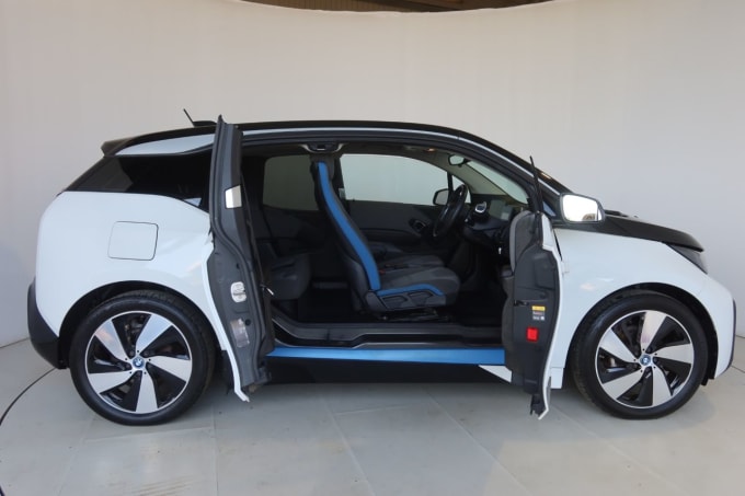 2025 BMW I3
