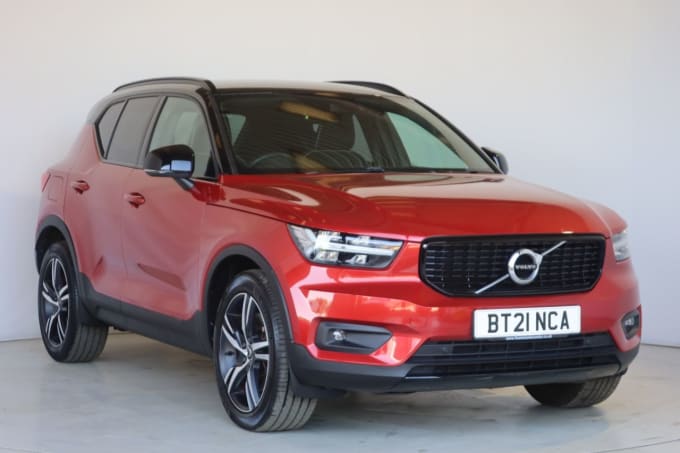 2025 Volvo Xc40