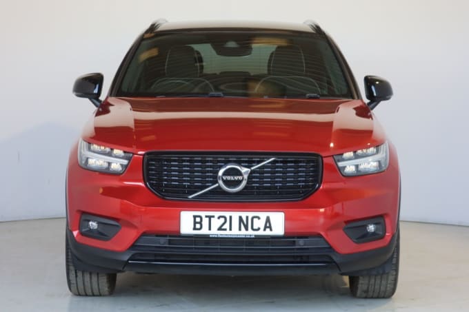 2025 Volvo Xc40