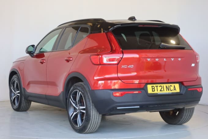 2025 Volvo Xc40