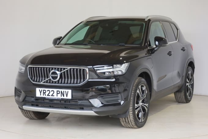 2025 Volvo Xc40