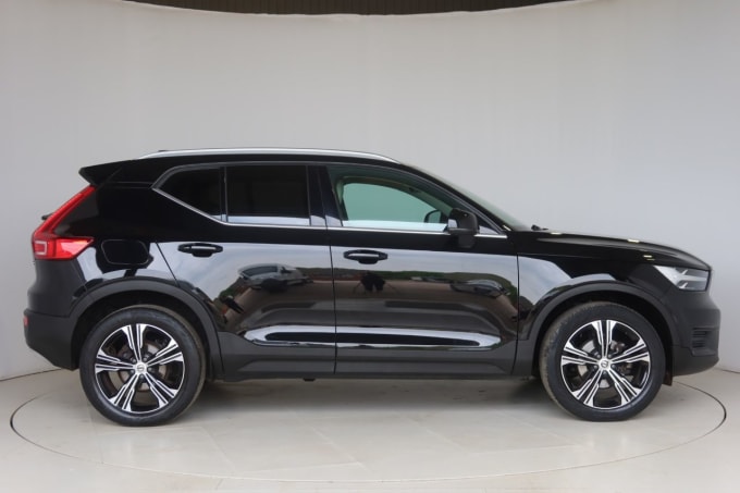 2025 Volvo Xc40