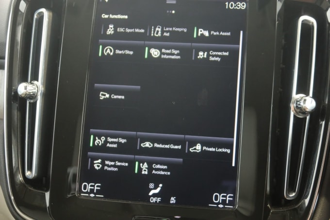 2025 Volvo Xc40