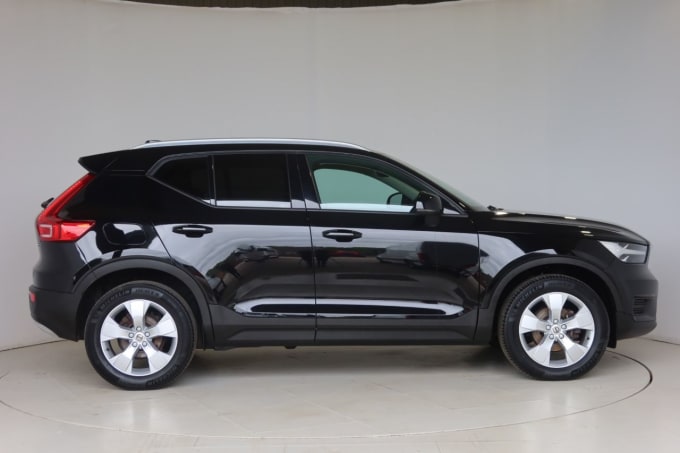 2025 Volvo Xc40