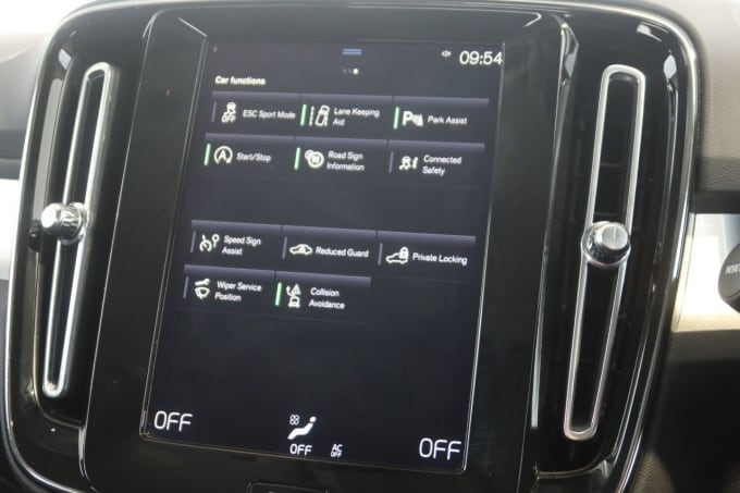 2025 Volvo Xc40