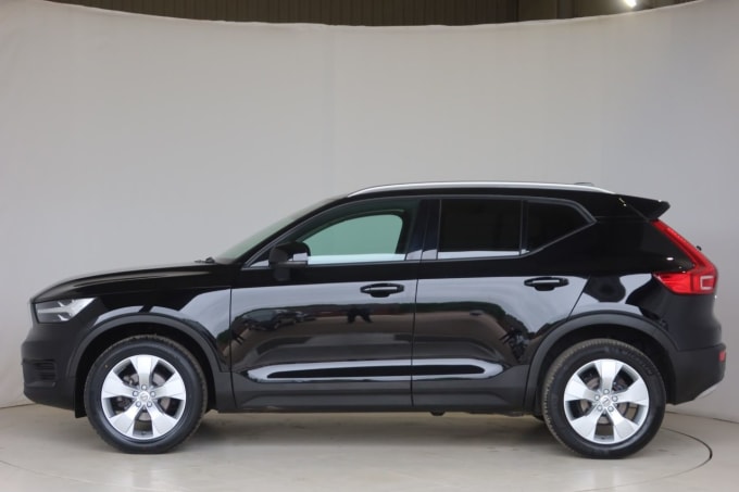 2025 Volvo Xc40