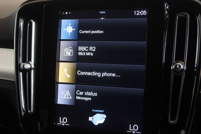 2025 Volvo Xc40