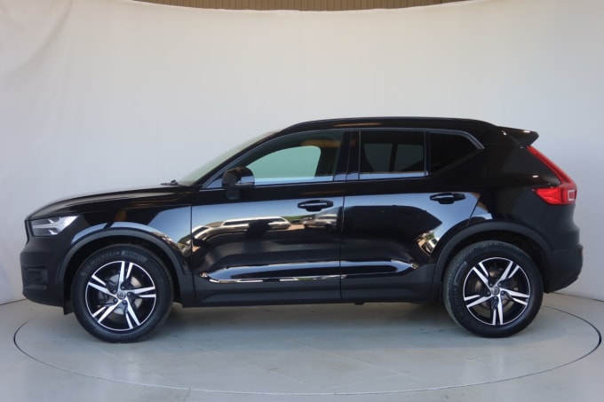 2025 Volvo Xc40
