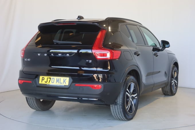 2025 Volvo Xc40