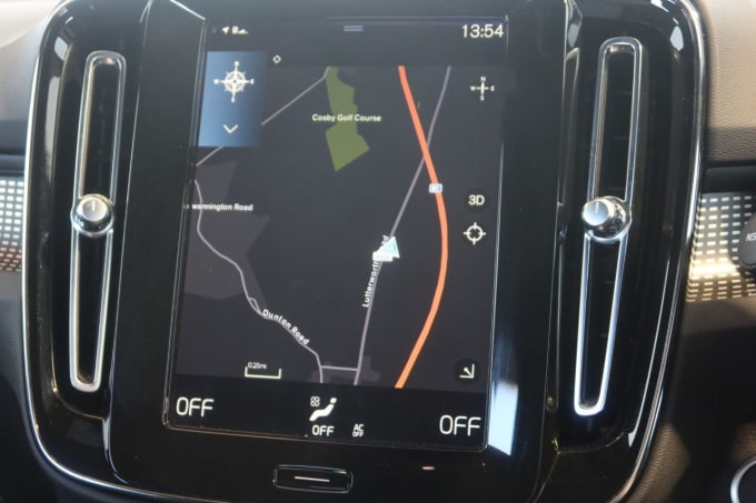 2025 Volvo Xc40