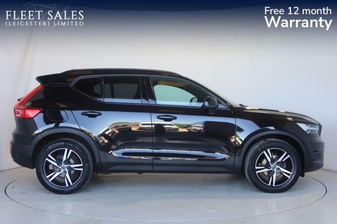 2025 Volvo Xc40
