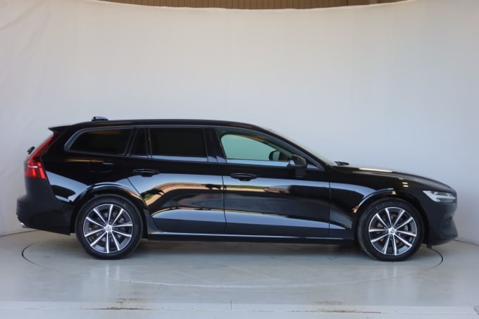 2025 Volvo V60