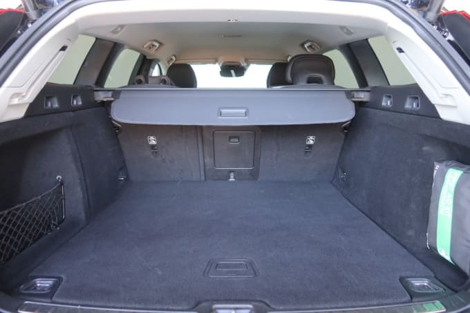 2025 Volvo V60