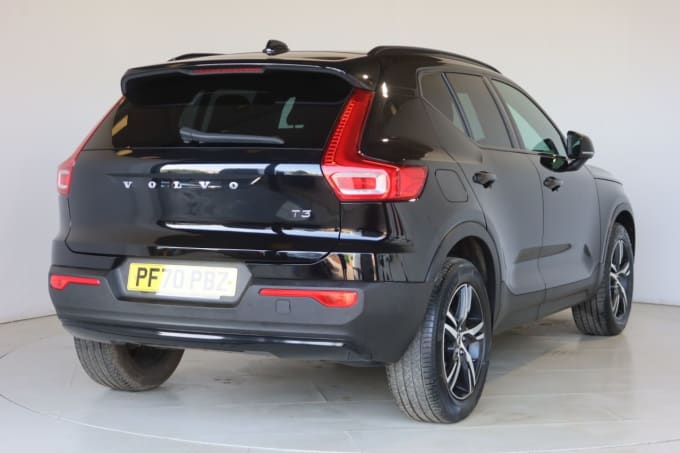 2025 Volvo Xc40