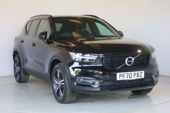 2025 Volvo Xc40