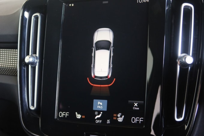 2025 Volvo Xc40