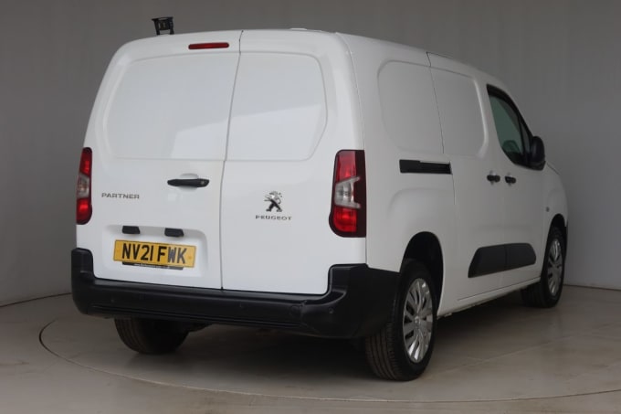 2025 Peugeot Partner