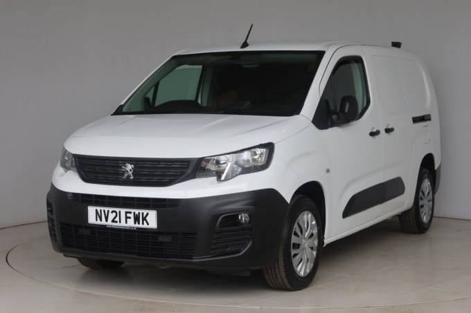 2025 Peugeot Partner