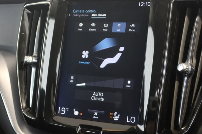 2025 Volvo Xc60