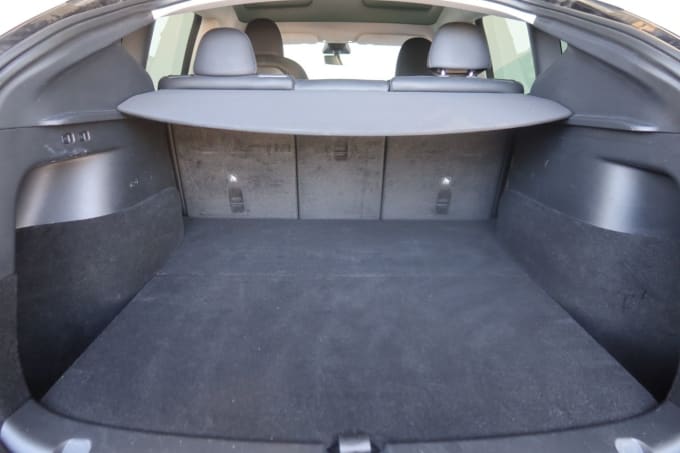 2025 Tesla Model Y
