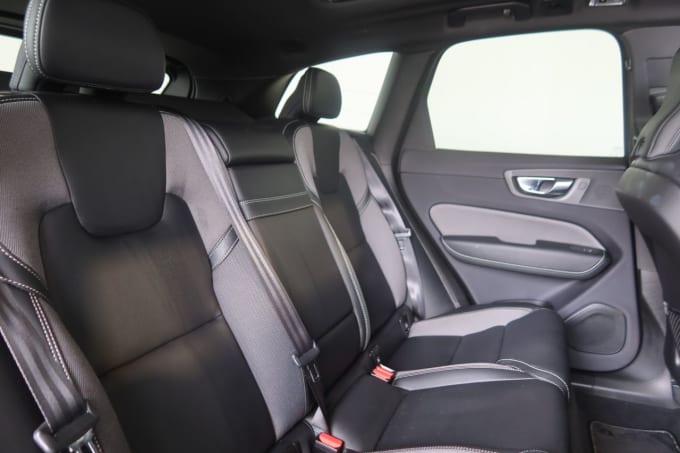 2025 Volvo Xc60