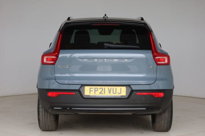 2025 Volvo Xc40