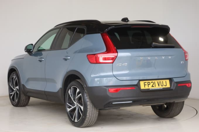 2025 Volvo Xc40