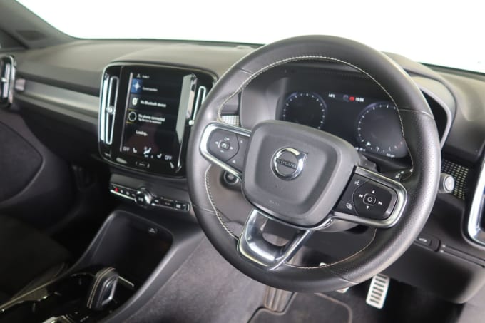 2025 Volvo Xc40