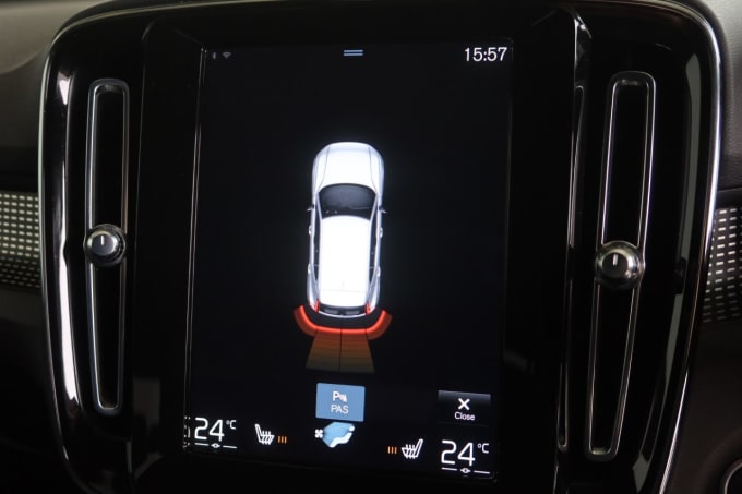 2025 Volvo Xc40